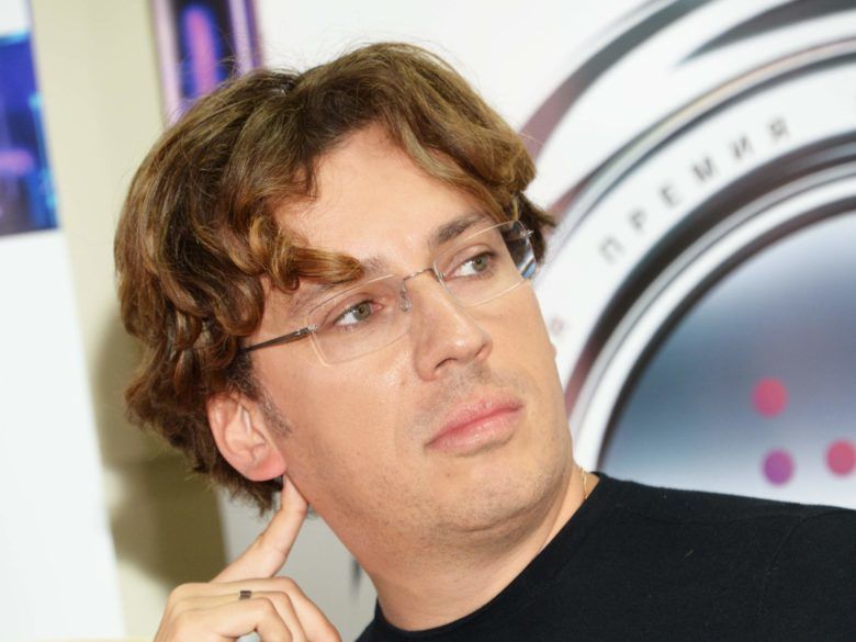"Пьяный" Галкин оригинально поздравил Макаревича с юбилеем: "Концерт может сорваться" 