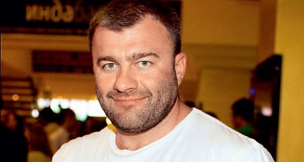 Украинцы "поздравили" Пореченкова с днем рождения и посвятили ему песню