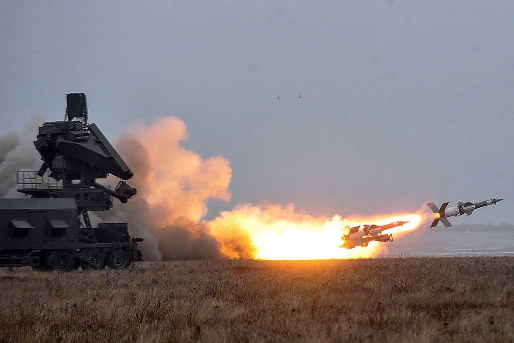 ​ВСУ провели боевые пуски новой ЗРК С-125 и превратили в груду металла корабль весом в 3 тыс. тонн