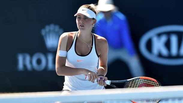 Грандиозная победа 15-летней украинки в рамках турнира Australian Open: Марта Костюк не оставила 27-й "ракетке" мира никаких шансов 