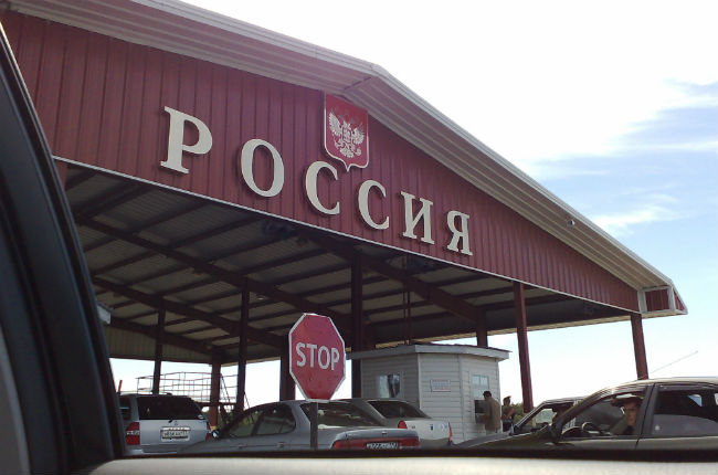 ​Россия дополнительно усиливает границу с Донбассом: Москва не хочет пускать боевиков