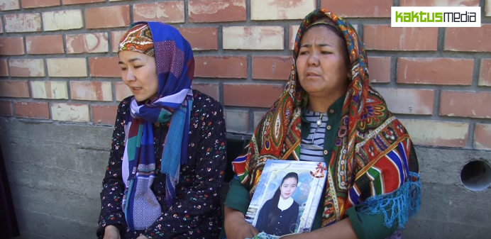 В Кыргызстане мужчина зарезал украденную невесту прямо в отделении полиции