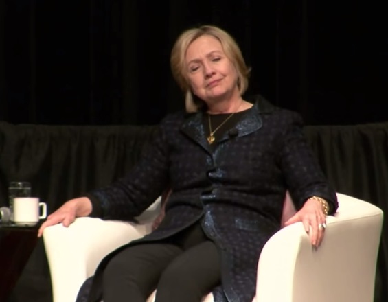 Хиллари Клинтон спародировала манеры и поведение Путина