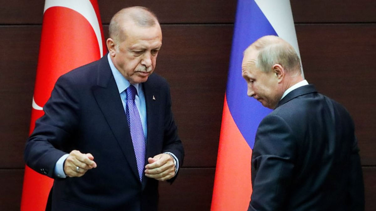 ​Эрдоган заставил ждать Путина почти минуту: опубликованы кадры эмоций главы РФ