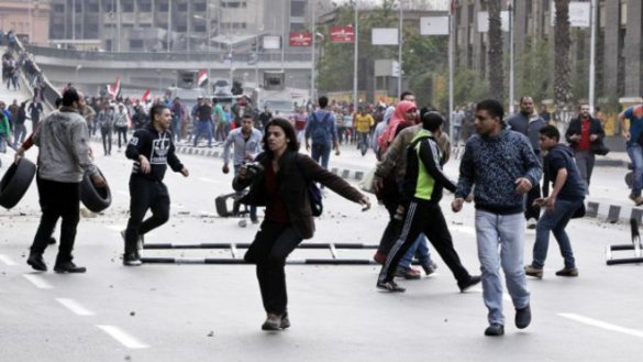 Во время массовых акций в Каире погибло 11 человек