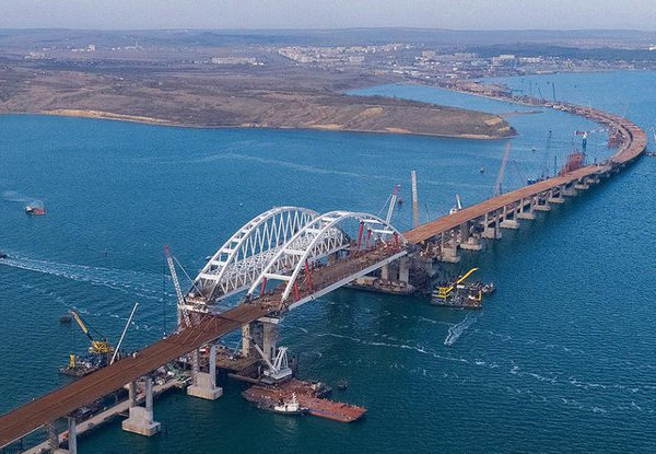 У России серьезные проблемы с Керченским мостом: Тымчук рассказал, почему ФСБ внезапно предупредило крымчан о терактах
