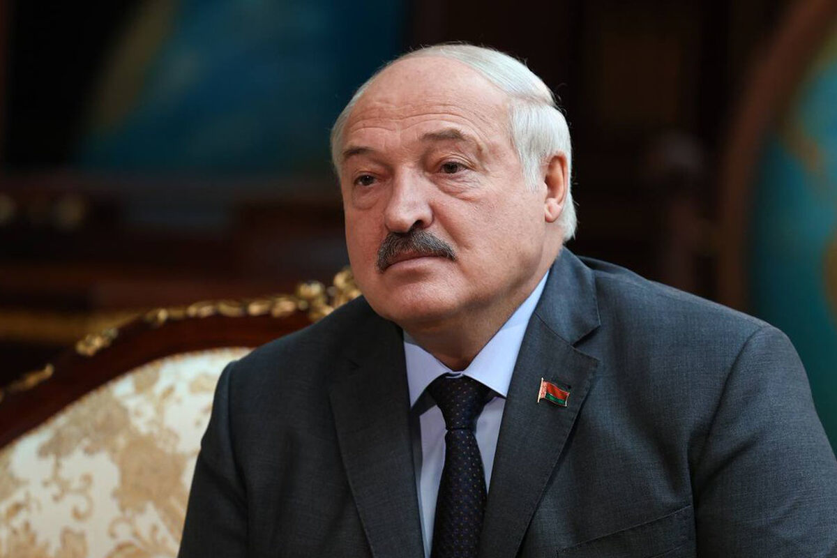 Лукашенко пытается запугать Украину армией РФ: "На фронте новейшее оружие, БПЛА"