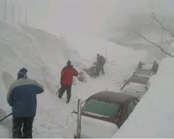 Одесса перешла в режим ЧП: из-за сильных снегопадов в город запрещен въезд любого автотранспорта