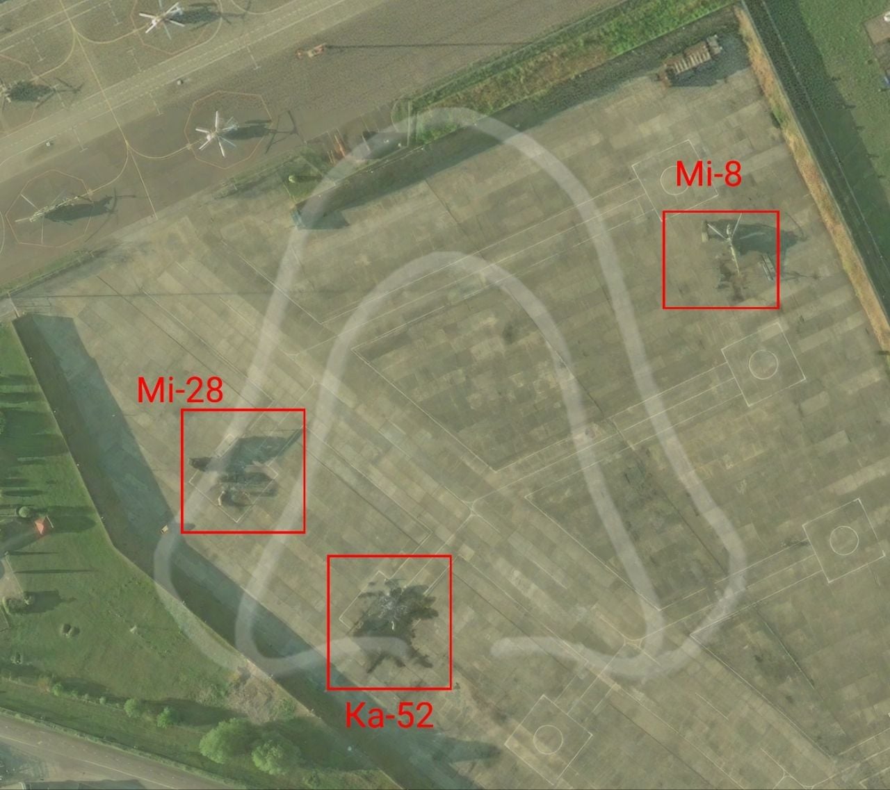 Спутники из космоса показалим уничтожение российских Ка-52 и Ми-28 на аэродроме в Сочи