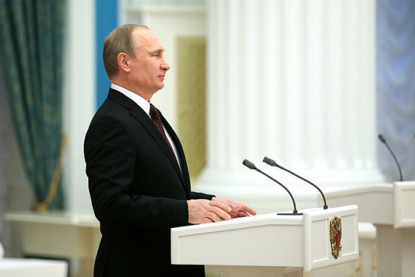 Пока говорил Путин, Совет ЕС ввел санкции против Крыма