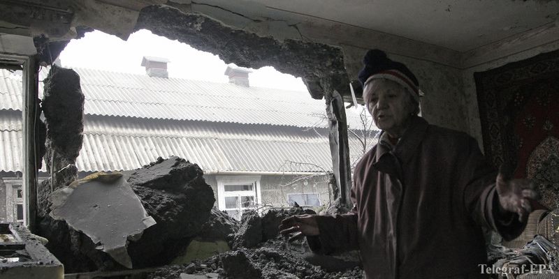 В Донецке периодически слышна работа тяжелого орудия, - администрация