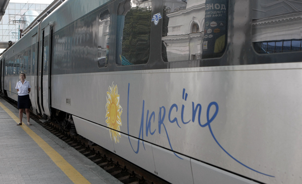 ​“Укрзализныця” запускает поезд в Балтику через Минск: украинцы в соцсетях встревожены