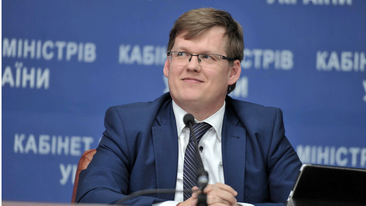 Депутаты "Народного фронта" и "Самопомощи" планируют уволить вице-премьера Розенко: нардеп дискриминирует переселенцев