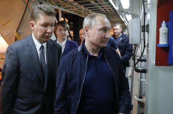 Под командные крики Путина "Давайте вперед!" в России стартовал новый этап строительства газопровода "Турецкий поток" - кадры