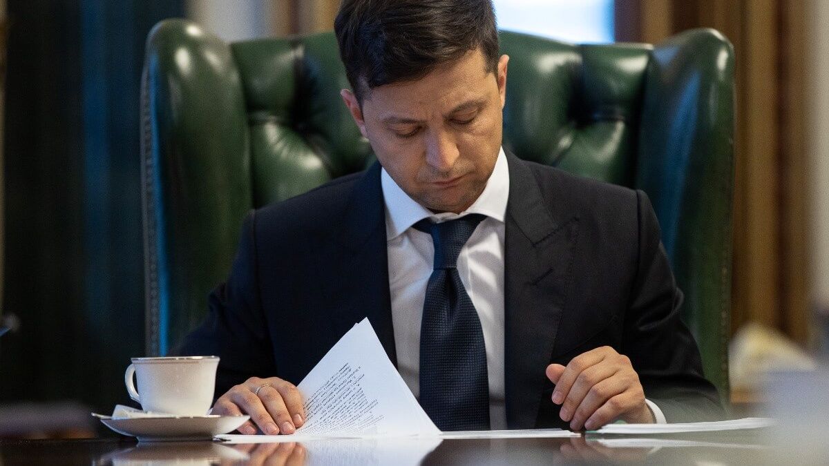 ​Зеленский подписал санкционный закон о конфискации активов на фоне войны РФ с Украиной