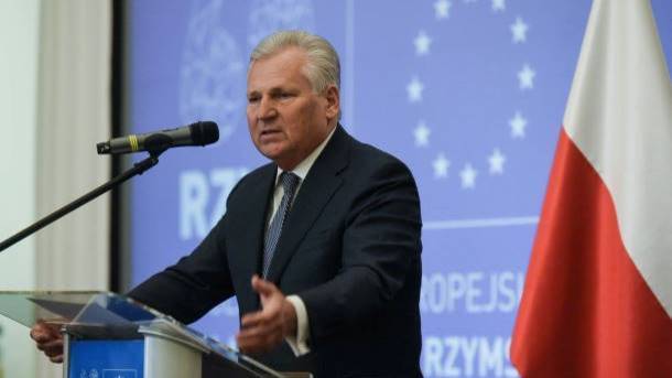 "Я за историческую правду, а не политизацию", - экс-президент Польши активно поддержал Украину в споре по "антибандеровскому закону"