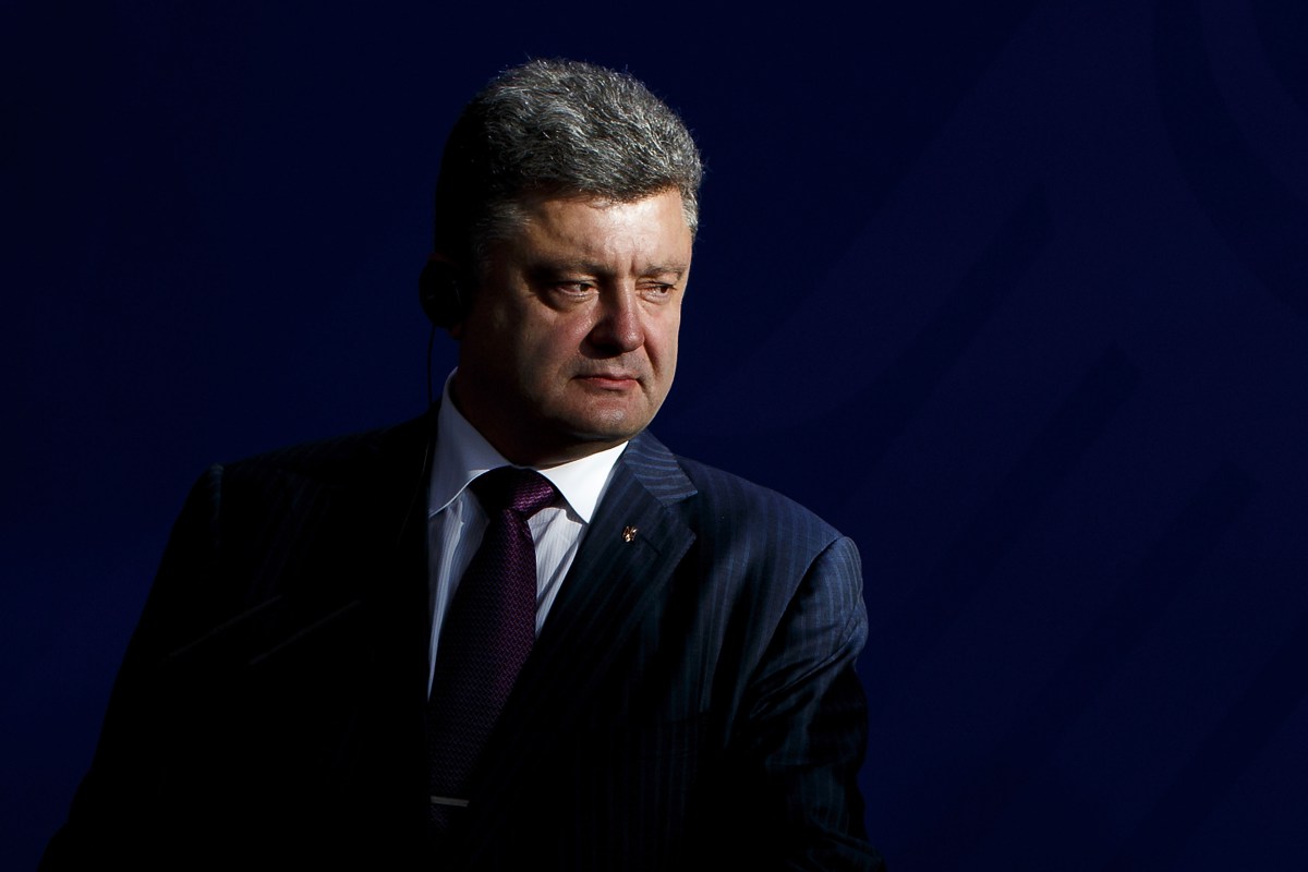 Жесткая позиция Порошенко: пока боевики не начнут соблюдать Минские соглашения – никакого перемирия не будет
