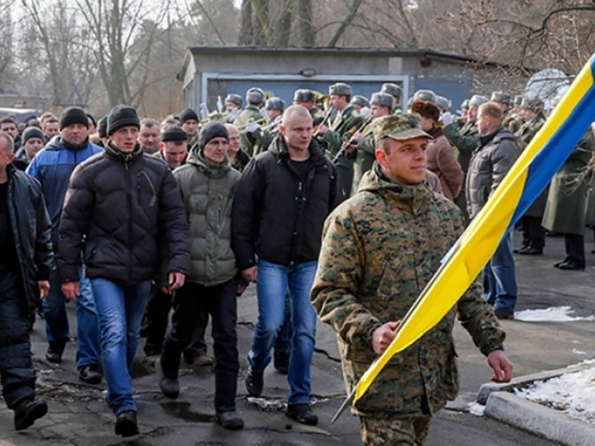 ​"На Западе все по-другому", – эксперт Рыженко предложил новый подход к мобилизации в Украине