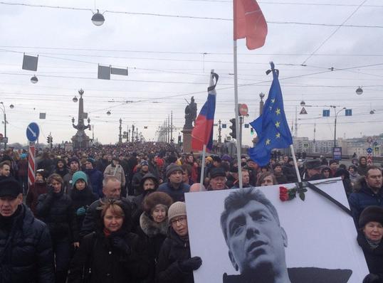 На марше памяти Немцова задержали 15 человек - СМИ