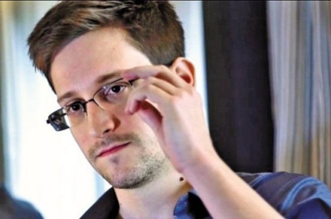 Сноуден стал врагом Путина №1: проживающий в РФ экс-агент ЦРУ обвинил Кремль в хакерских атаках