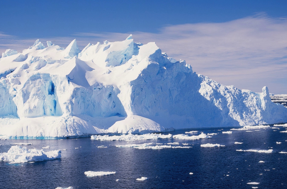 Загадочная Антарктида: исследователи показали кадры невероятных аномалий ледяной пустыни