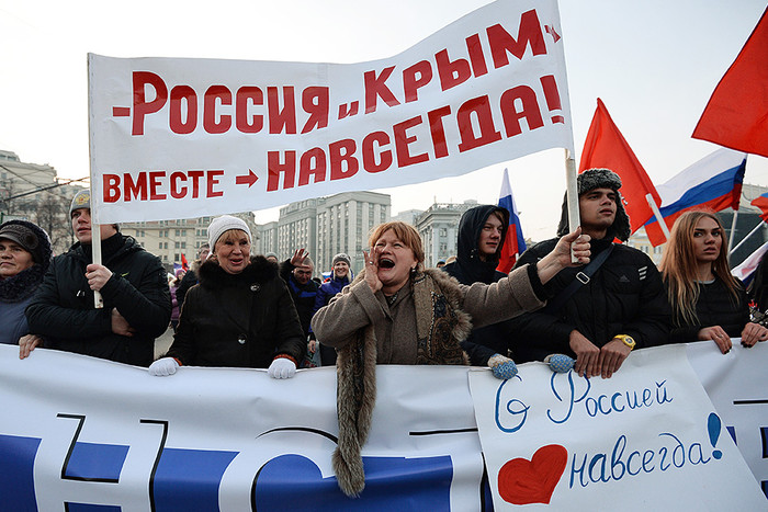 Жители Крыма стали проклинать "родную гавань": "Россия нас всего лишила, денег нет, работы нет, дорог нет"