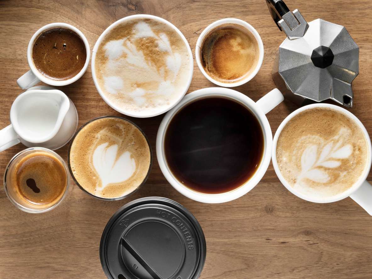 Медики категорически не советуют пить кофе в определенное время суток: в чем причина