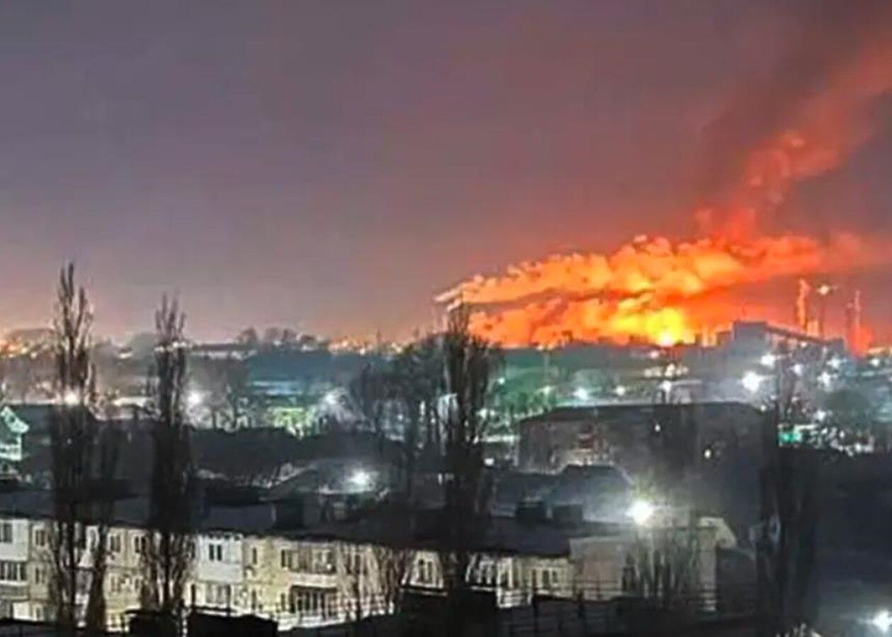 В Уфе раздаются взрывы: дроны атаковали один из крупнейших центров переработки нефти в РФ
