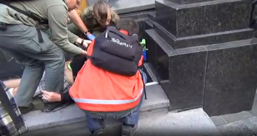 МВД: Во время беспорядков в Киеве 16 сентября пострадало 2 человека