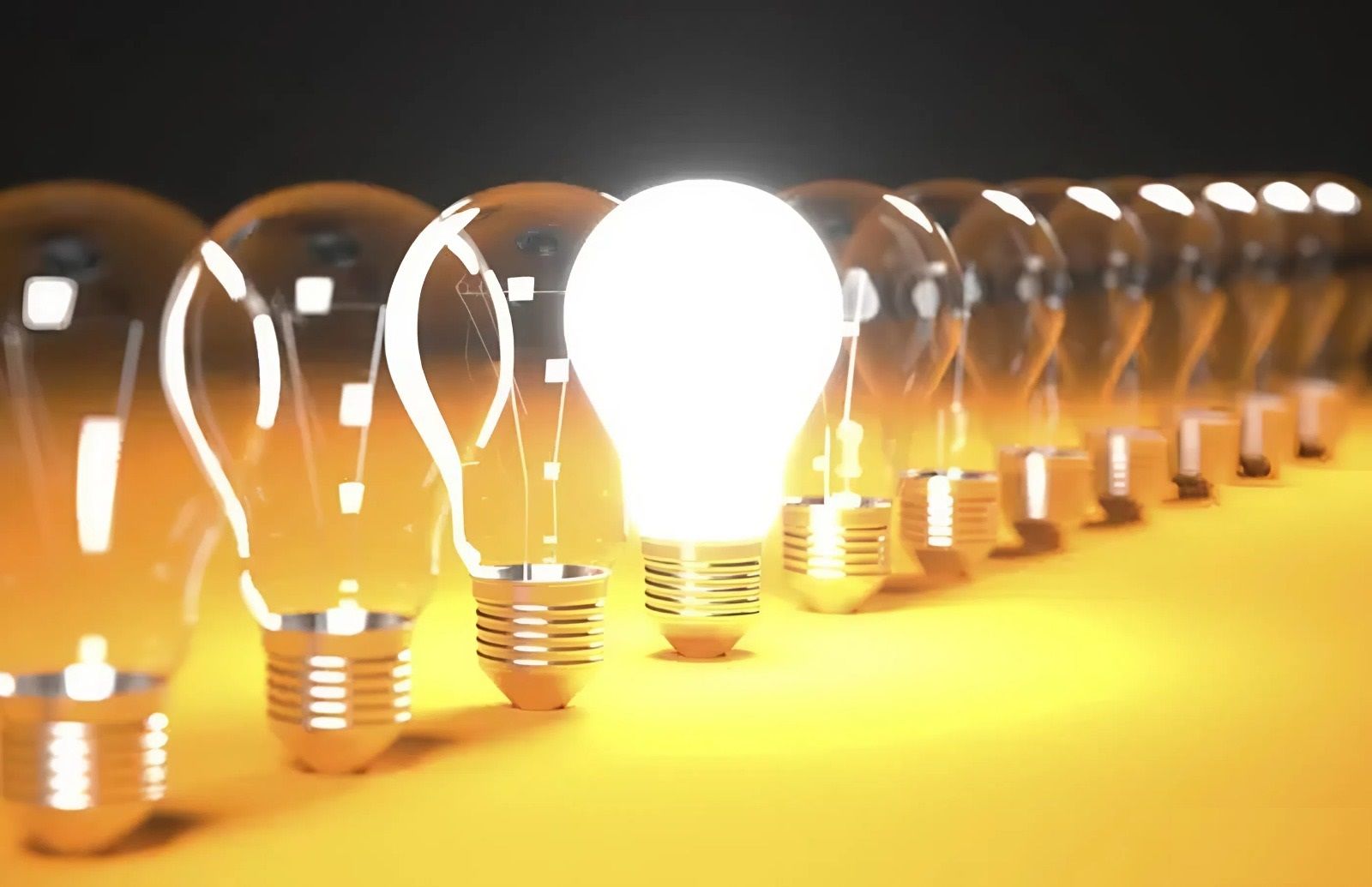 Энергетики пояснили, когда украинцам ждать восстановления нормальной подачи света