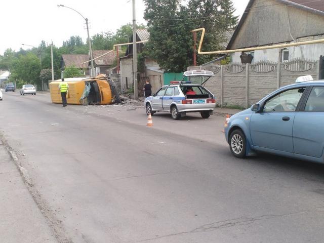 Подробности громкого ДТП в Буденновском районе Донецка: автобус с детьми слетел с дороги и перевернулся