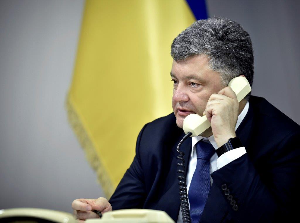 Порошенко провел переговоры с главой МВФ и заявил, что Украина продолжит реформы несмотря на политический кризис