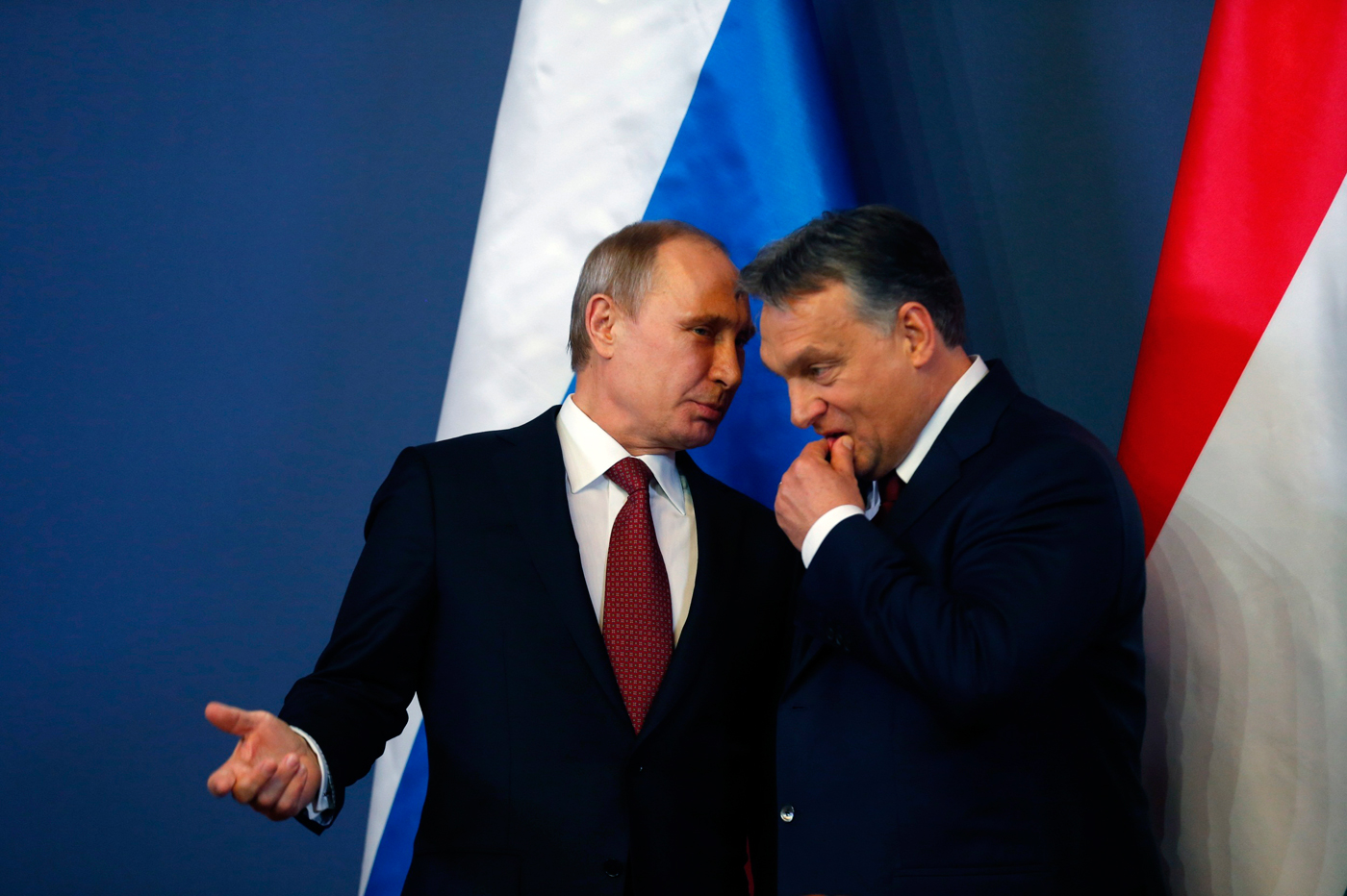 "Венгрия помогает геополитическим амбициям только одной страны - путинской России", - СМИ