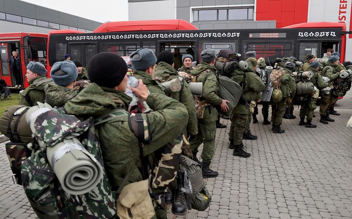 В РФ продолжают выдавать повестки, несмотря на слова Путина об "окончании мобилизации"