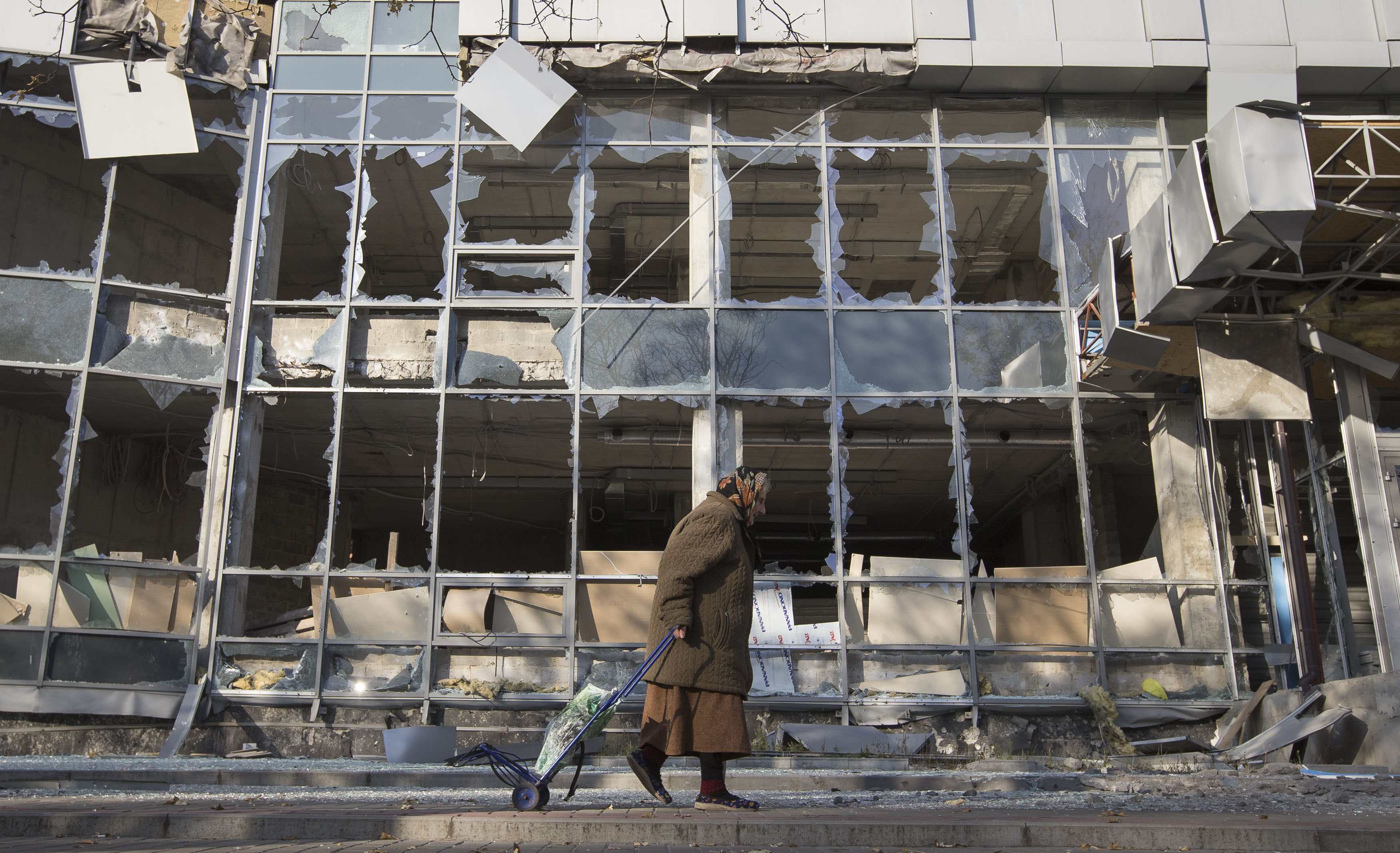  Порошенко: Украина выделит 10 млрд гривен на восстановление Донбасса
