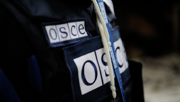 СМИ сообщили первые данные о погибшем при взрыве в "ЛНР" иностранце из ОБСЕ: стало известно, кто еще пострадал кроме скончавшегося американца