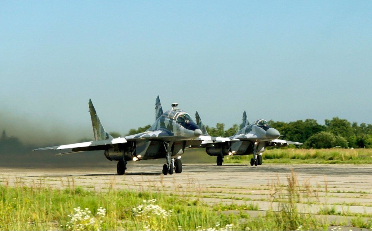 ​Украинская авиация нанесла серию ударов по оккупантам: в Генштабе отчитались за сутки