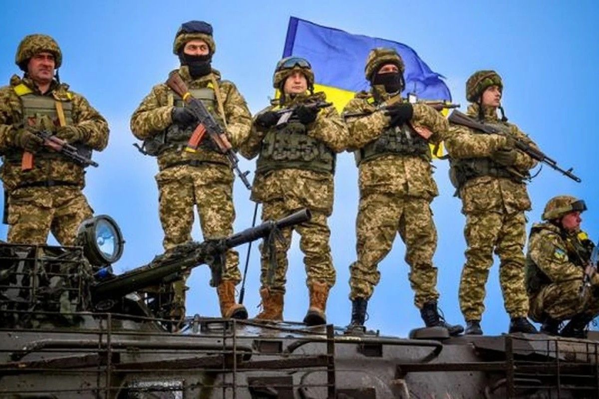 ​Северодонецк под украинским флагом: фейк Кадырова о захвате города "за три часа" разоблачен