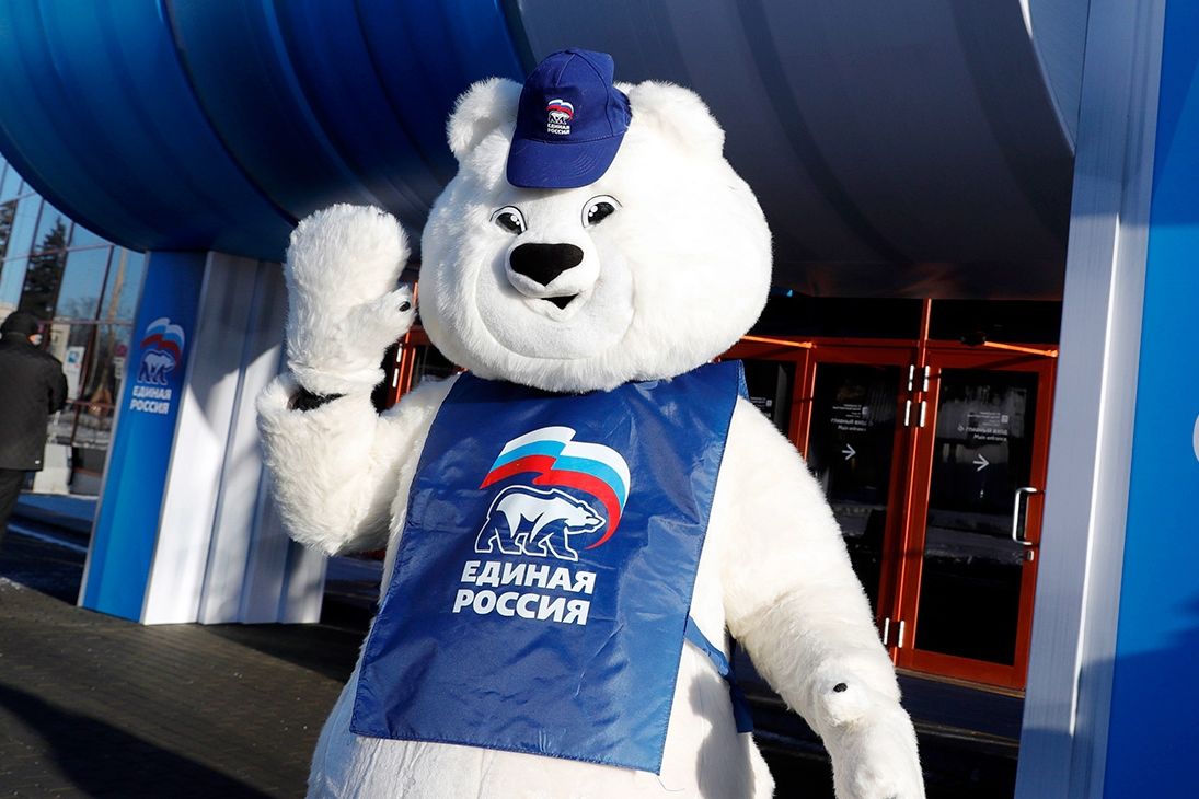​Медведь под запретом: WADA не дала спортсменкам РФ использовать "символ России"