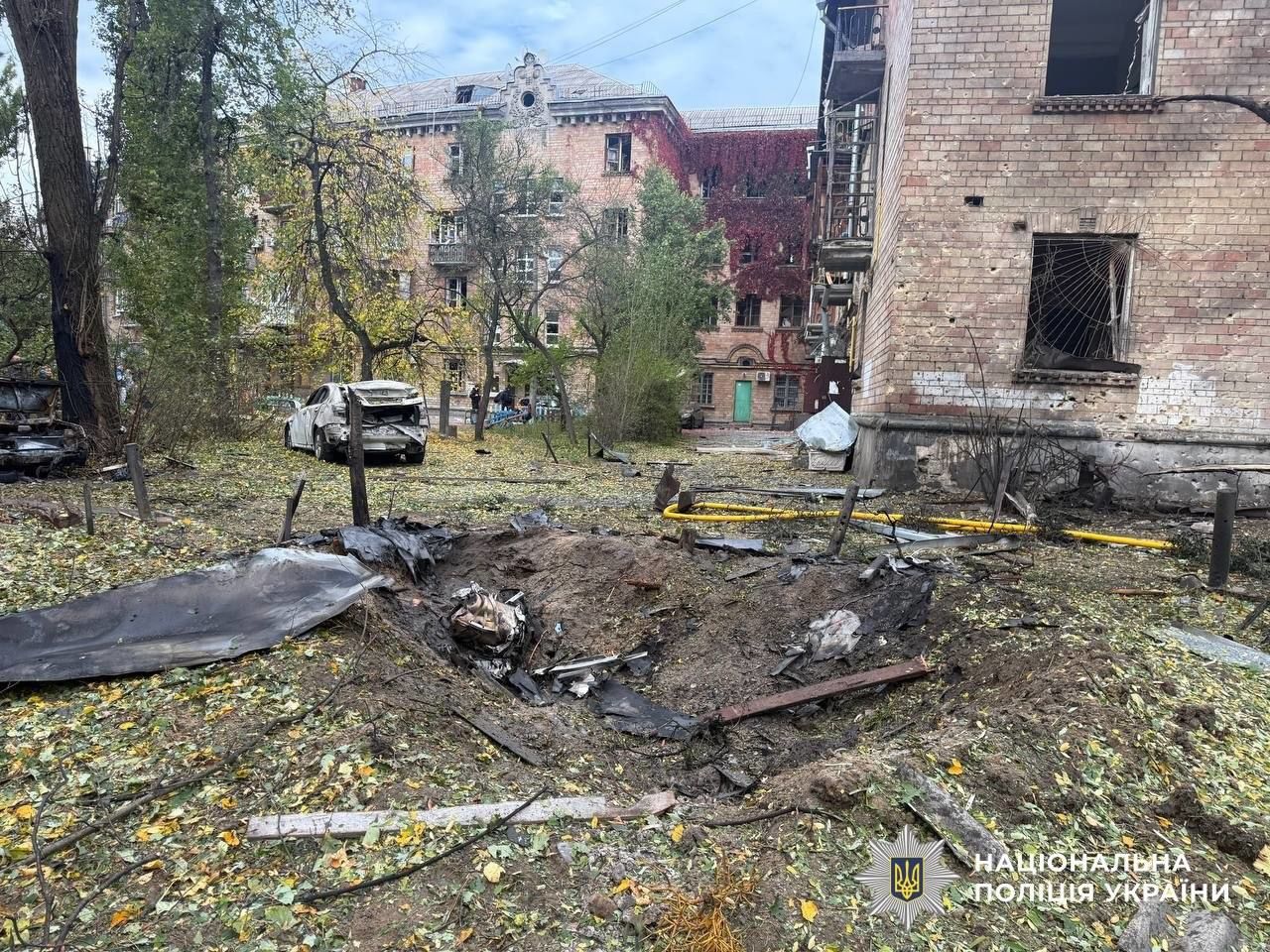 В Киеве растет количество раненых, повреждены дома и учебные заведения – Нацполиция об атаке БПЛА РФ