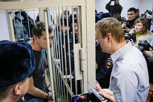 Адвокаты братьев Навальных: приговор незаконный с политическими мотивами