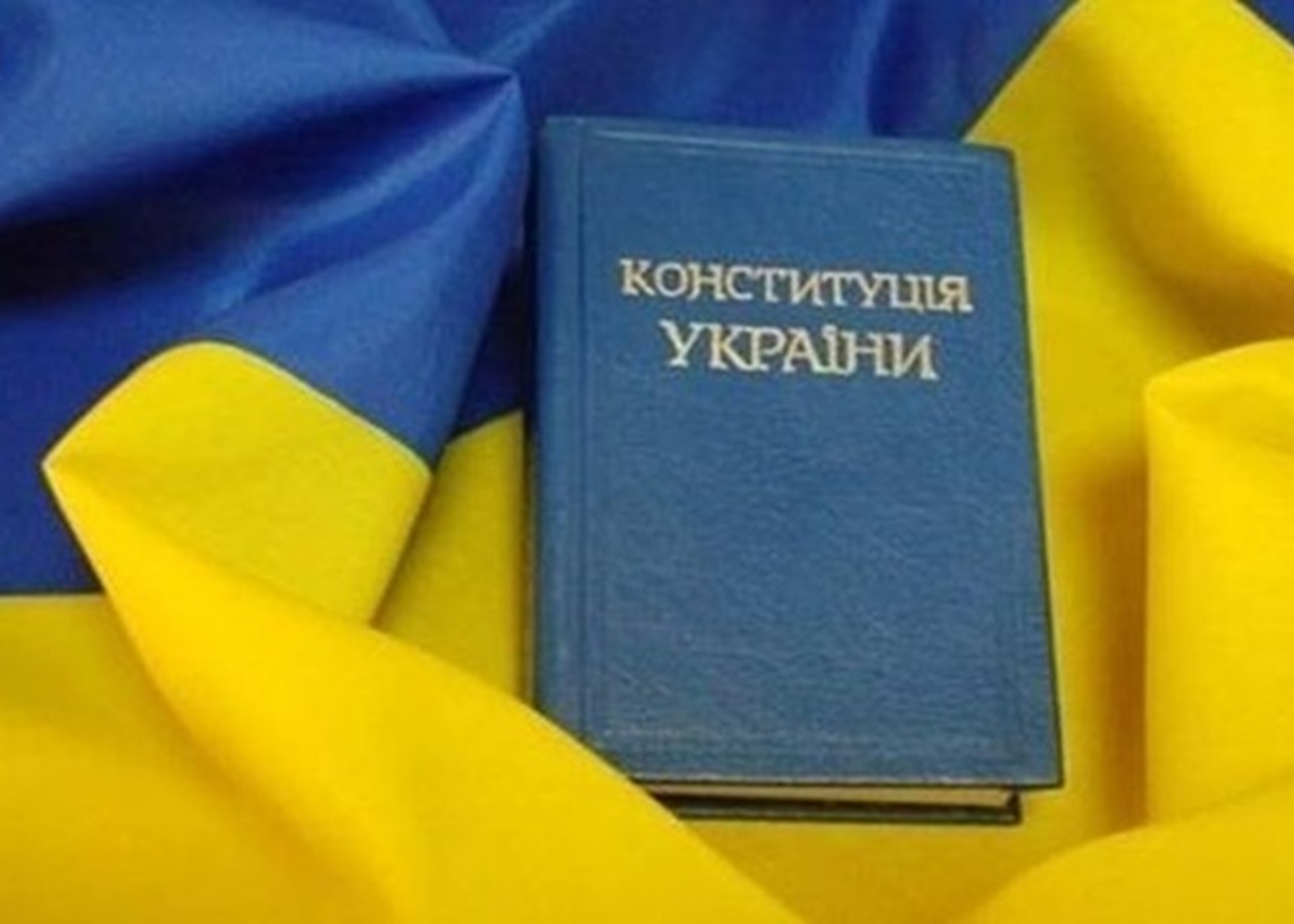 "Нужно менять Конституцию", - главный санврач Ляшко пояснил, зачем это Украине