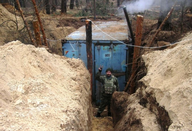 Украинским военным в зону АТО привезли "крыйивки" 