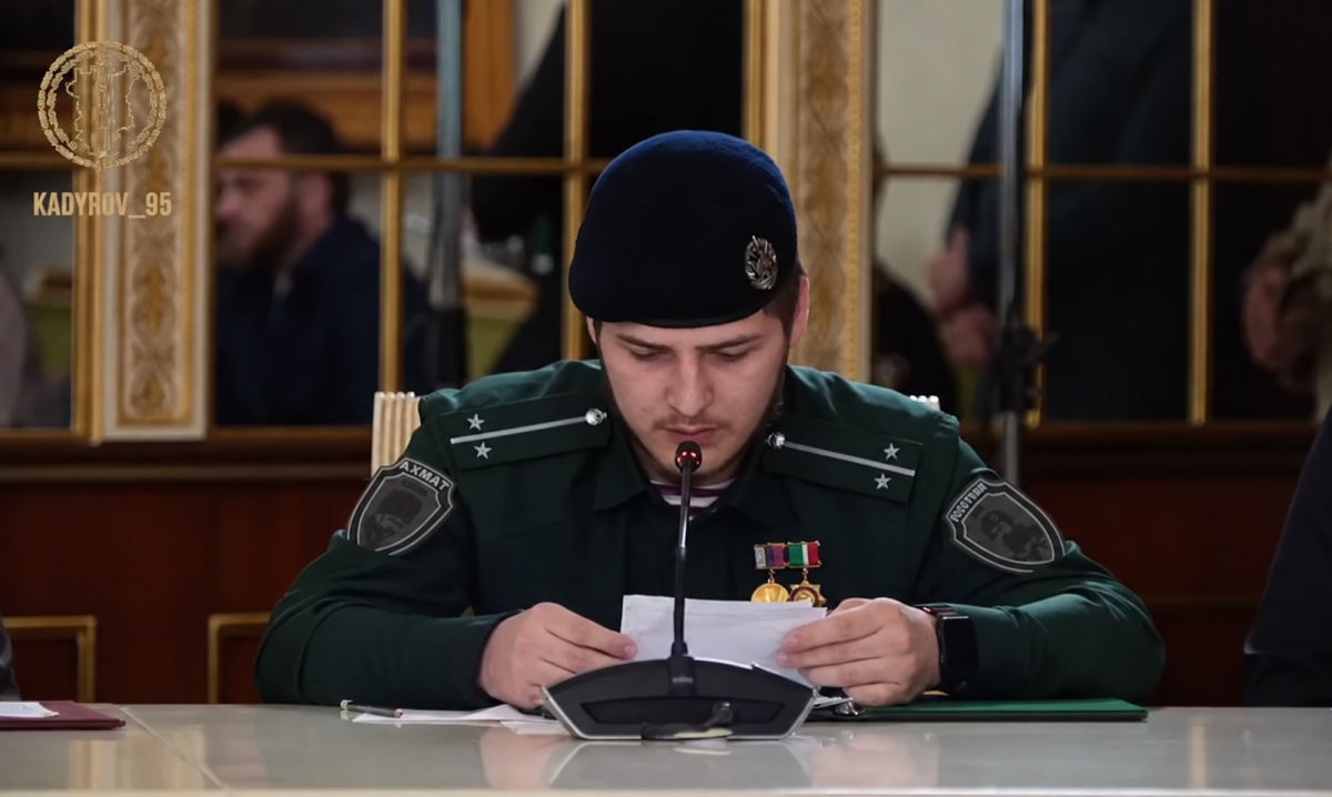 Кадыров-младший с трудом читает по-русски: Сеть обсуждают вирусное видео