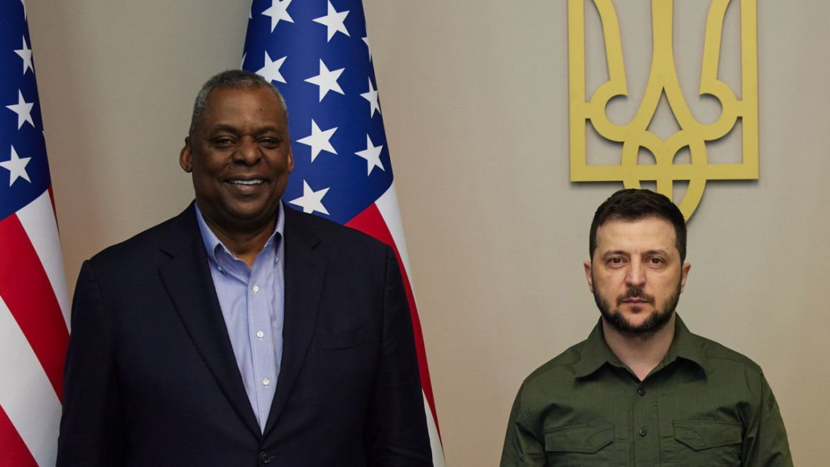 Ллойд Остін зустрівся у Києві з Володимиром Зеленським і оголосив про новий пакет військової допомоги Україні