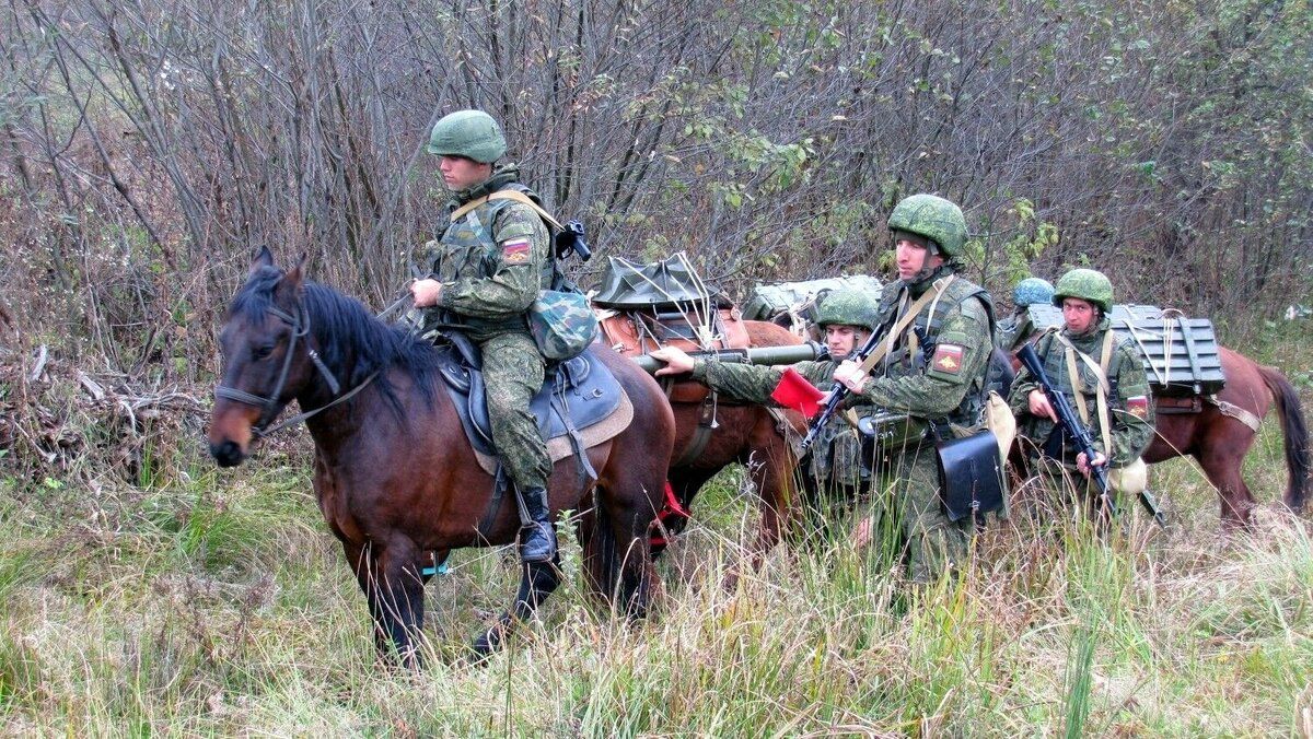 Великі втрати у бронетехніці ЗС РФ змусять ворога пересісти на новий для них вид транспорту – Forbes