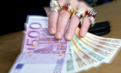 Депутаты предлагают проводить парламентские выборы за счет богатых украинцев