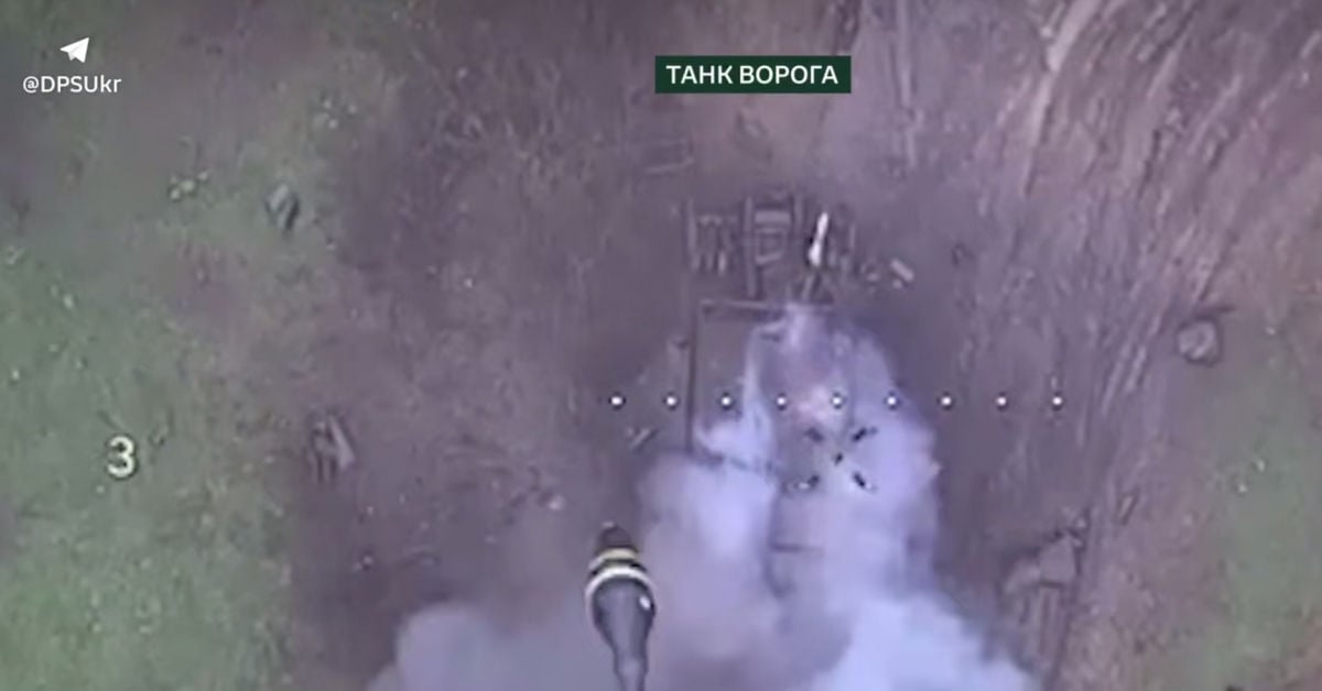 Штурм армии РФ под Покровском провалился: пилоты "Феникса" разбомбили танки и более 60 захватчиков