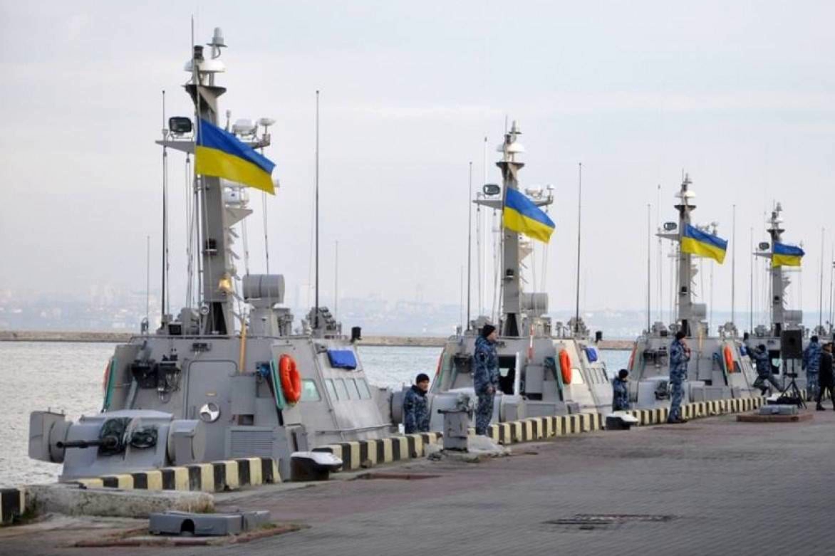 ​СМИ РФ на взводе: 2 "Гюрзы" и "Кентавр" ВМС Украины идут к Керченскому проливу, ФСБ поднята по тревоге