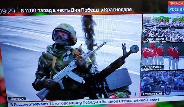 "Донецк – уже Россия?", - в Сети переполох из-за трансляции парада на День Победы в "ДНР" 